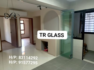 Tempered Glass Folding Door (Bi-fold) Frameless